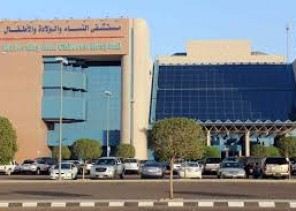 استئصال ورم ليفي ضخم بمستشف النساء والولادة بالمدينة