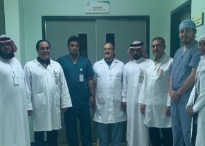 فريق طبي في مستشفى الحناكيه ينجح بإنقاذ مصابان في حادث