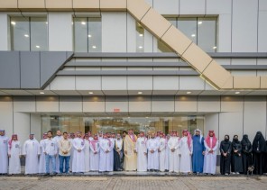 أمير منطقة المدينة المنورة يؤكد أهمية إتاحة خدمات مجمع الملك عبدالعزيز للمكتبات الوقفية للباحثين